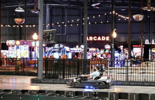 Cozy & Airy Retreat with Lots of Character - Foto 8