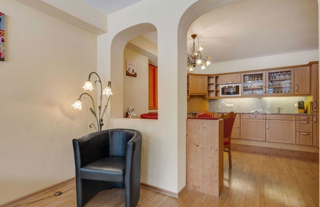 Chalet in Saalbach Near Ski Lift - Foto 11