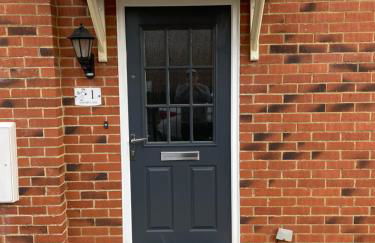 Stunning Large Detached Gloucester, 4 beds, 3 bedroom, 2 bathroom property, Nr Chelt, The Docks and Quays sleeps 6 - Photo 55