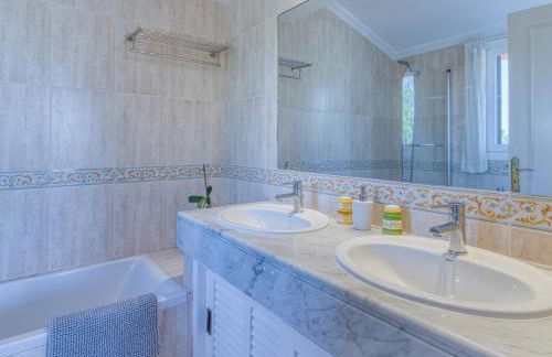 Villa Kentia Mallorca, charming and stylish country house close to Palma - Photo 35