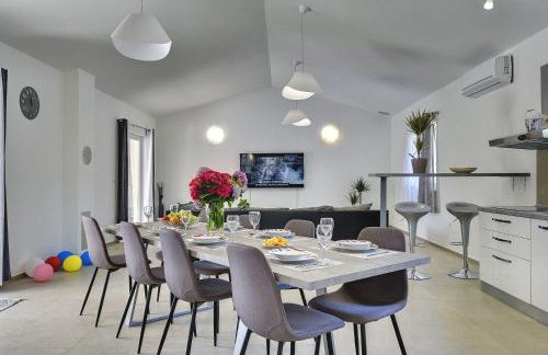 Villa mit Pool und klimatisierten Schlafzimmern - Foto 10