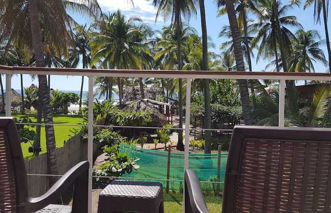 La Hola Villas - Photo 42