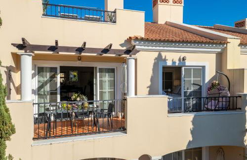 5 star Luxury Palmview apartment with large terrace and communal pool - Foto 11