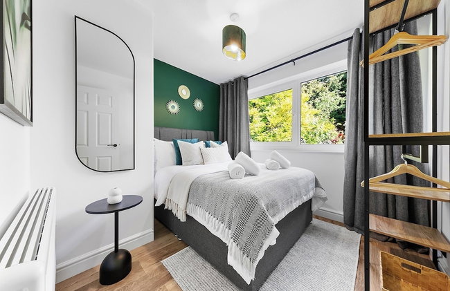 2BR Flat, Free Parking, Close to Airport & Centre - Foto 33