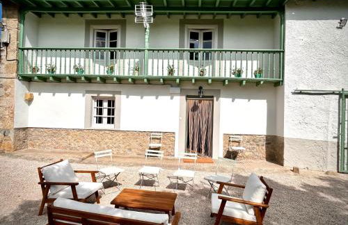 Casona a 1km de la playa de Gerra - Foto 1