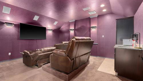 NEW 12 Bd Temple House, up to 14 PPL, Perfect for Families, Contractors, Large Groups, In Home Theatre, Arcade, Billiards - Professionally Managed By Stay Albatross Furnished Rentals - Foto 3