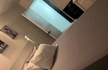 Bright 2BR Poolside Retreat Downtown Fort Myers - Foto 31