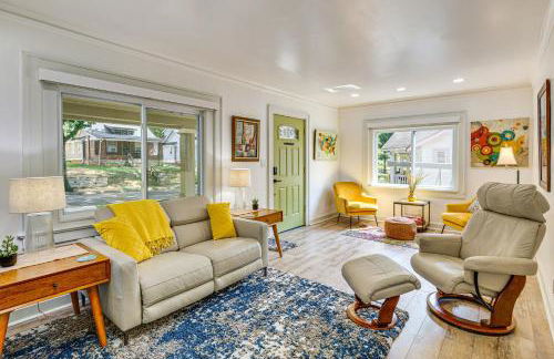 6 Mi to Arrowhead Stadium Charming Home with Porch! - Foto 1