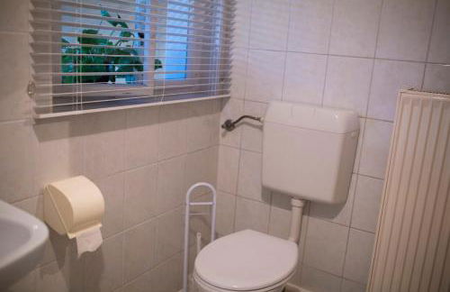 Schlossberg Apartments & Garten in der Natur & unweit vom "Thüringer Meer" - Foto 15