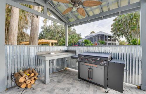 Hot Tub and Fire Pit Lakefront Home on Lake Eloise - Foto 25