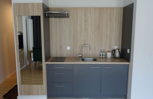 Green Apartments - Photo 14