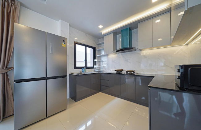 Southern Peak Pool Villa HuayYai Pattaya - Photo 79