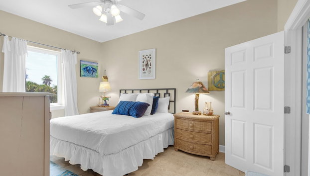 Lakeside Retreat Near Point Washington State Forest! - Foto 2, Habitación