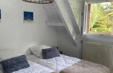 GITE 4 MN DE LA mer et cabourg, piscine, cheminée, table de ping pong, balançoire - Foto 41