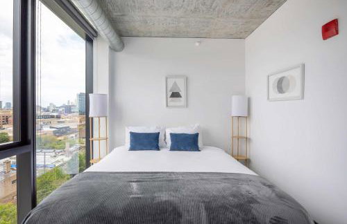 Sophisticated 3BR Suite - New Modern and Luxurious - Photo 28