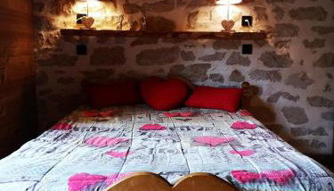 GITE DE MONTAGNE "LE CALOU" AVEC CHEMINEE ET JACUZZI situé à St Laurent-en-Grandvaux - Foto 5