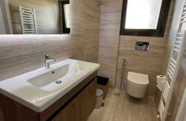 J&N Living - Photo 17