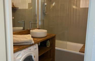 Grand studio avec terrasse ensoleillée 15 min plage - Foto 8