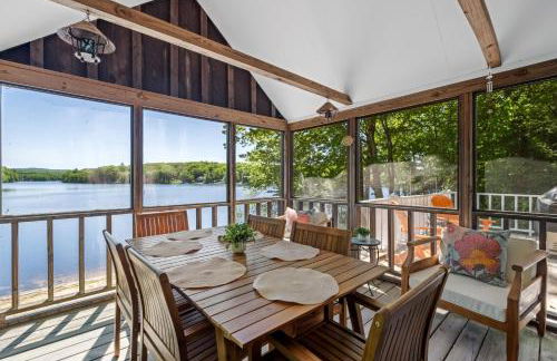 Idyllic Lakeside Getaway home - Foto 16