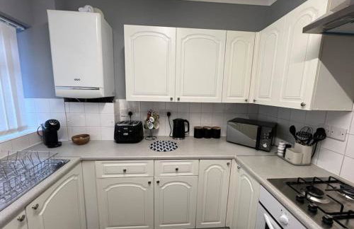 Stylish & Centrally Located - Foto 13