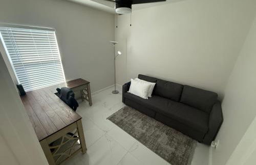 Newly build 1 bedroom 2 bathrooms condo - Foto 14