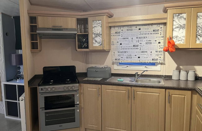 3 Bedroom 6 Berth Pets go Free van With Decking - Foto 4