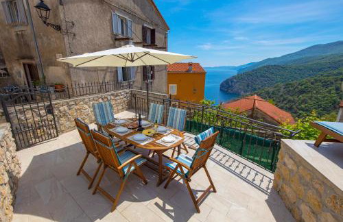 House Bajota with terrace and sea view - Foto 1