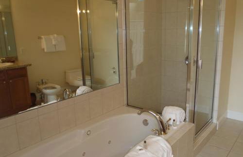 LIC Mgr - MODERN 3 BED 4 BATH VILLA - UPSCALE OCEANFRONT RESORT - INDOOR PICKLEBALL - SPEAKEASY! - Foto 22