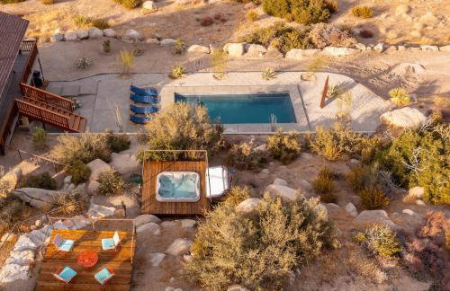 Desert Oasis Hot Tub, Sauna, Pool, Walk to Pappys - Foto 8
