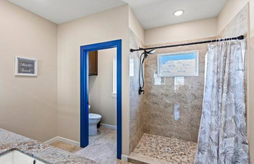 Caza Azul Luxury 4BR Getaway, Gated Community, Canal Views & Lift - Foto 40