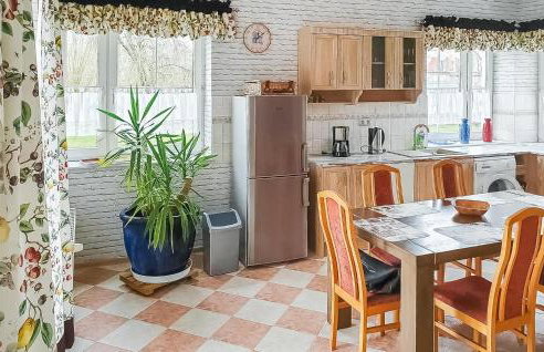 3 Bedroom Awesome Home In Postomino - Foto 6