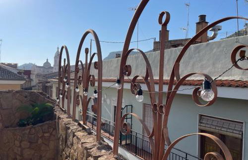 Apartamento Dúplex de Lujo con Terraza Privada y vistas al Castillo - Centro - Foto 25