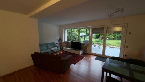 Cozy Garden Apartment near Train Station & Nature - Photo 4