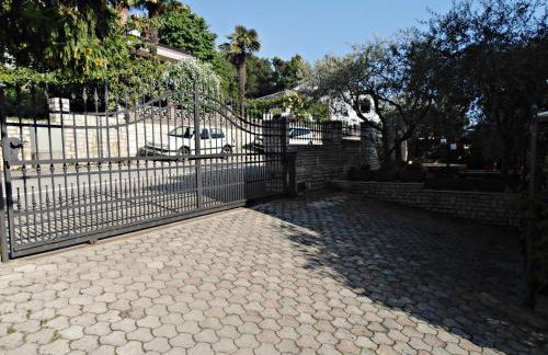 Apartments Glam - Photo 9