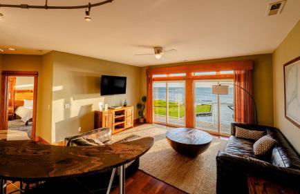 The Slick - Waterfront 3-Bedroom, 3-Bathroom Penthouse Suite at REAL Watersports - Foto 11