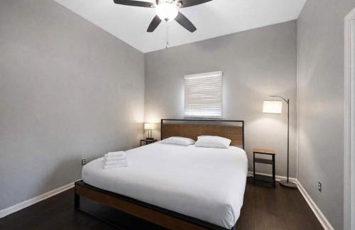 Historic CozySuites 4BR 2BA with a modern touch - Foto 8