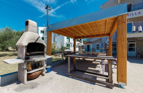 Villa Lavanda - family friendly, beachfront - Photo 8