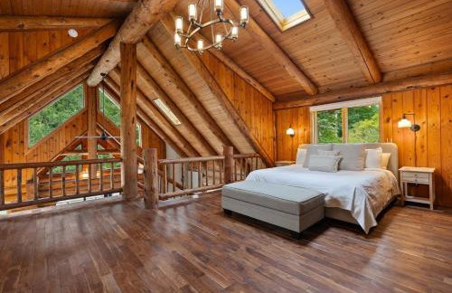 Riverside Retreat - Photo 35