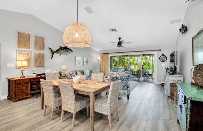 Waterfront Luxury Home With Pool And Boat Dock 3 Bedroom Home by RedAwning - Foto 25