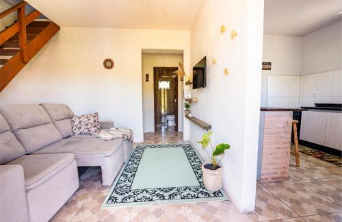Casa a 900m da Praia, com Churrasqueira, Varanda com Rede e Terreno grande - Foto 7