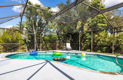 3BR With HUGE 2k sq ft Lanai & Seasonally Heated Pool - Foto 6