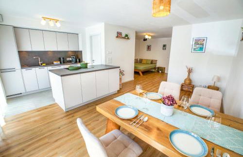 Stilvoll - Heimkino, Kochinsel, Parkplatz, Neubau & Mehr - Foto 1