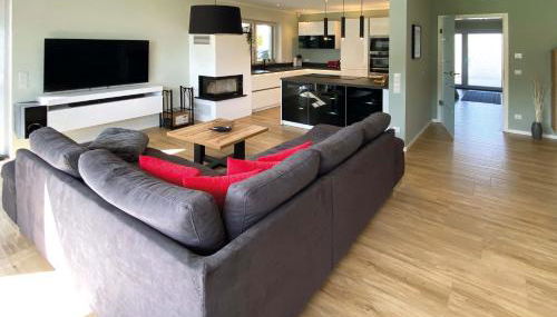 8 Personen Ferienhaus ,,Seegelblick" am Goitzschesee, erste Reihe am Strand mit Sauna, Whirlpool, Kamin, Wallbox & SUP - Foto 5