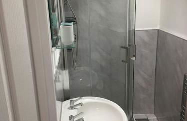 Haven House 6 bedrooms with 6 exclusive bathrooms and with lots of parking - Foto 25