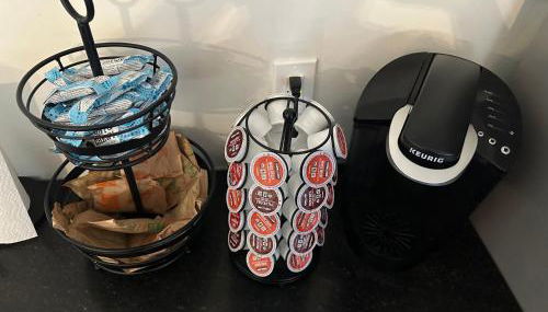 City Loft Escape with River Views! By Hollyhock - Foto 2