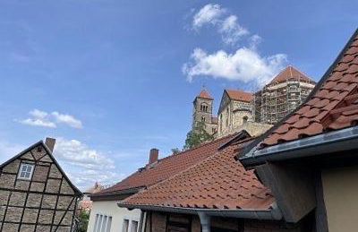 Mittelalterdomizil mit Balkon und Parkplätzen - Foto 18