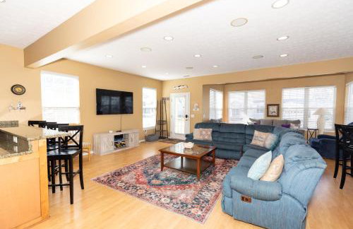 5 Bedroom Home in Old Homestead II - Photo 30