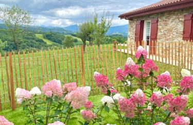 Le jardin d'Opporak - Jardin privé avec vue montagne - Foto 6