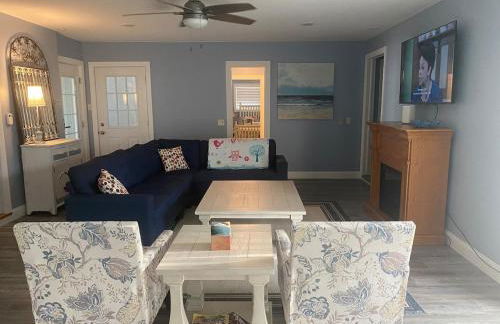 Caseville Splash & Sand Pool House - Photo 32