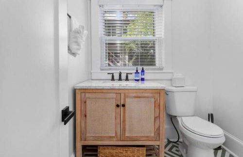 Walnut Remodeled Modern 5BR Home Walkable King Bed - Foto 24